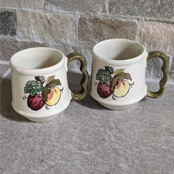 2 Vintage Metlox Poppytrail Provincial Fruit Mugs - Picture 1 of 4